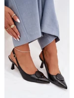 Dámské sandály na podpatku s ozdobným detailem Černé model 22027906 - Boto Dámské sandály na podpatku s ozdobným detailem Černé model 22027906 - Boto