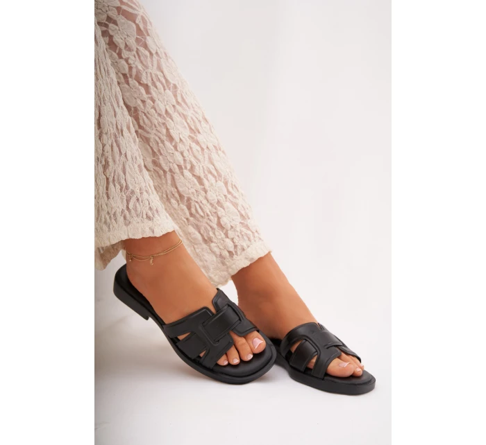 Dámské nazouváky na nízkém podpatku černé model 21900494 - Boto