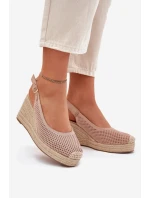 Dámské sandály na klínu s pletením růžové model 21699676 - Boto Dámské sandály na klínu s pletením růžové model 21699676 - Boto