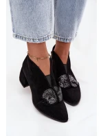Kožené semišové dámské boty na podpatku s ozdobou D&A MR52-182 Černé