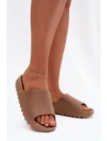 Dámské pantofle na platformě hnědé Olyria