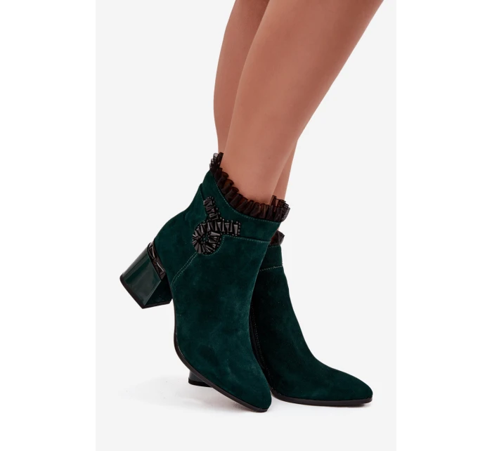 Dámské zateplené kotníkové boty z přírodního semiše D&A - lahvově zelená Dámské zateplené kotníkové boty z přírodního semiše D&A - lahvově zelená