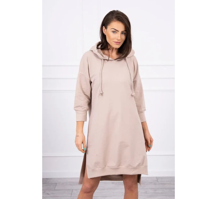 Šaty s kapucí a delšími zády béžové Šaty s kapucí a delšími zády béžové