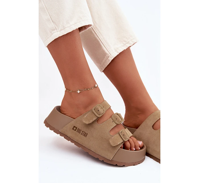 Dámské pantofle na masivní platformě s model 22069656 Big Star Béžové - Big Star Shoes Dámské pantofle na masivní platformě s model 22069656 Big Star Béžové - Big Star Shoes