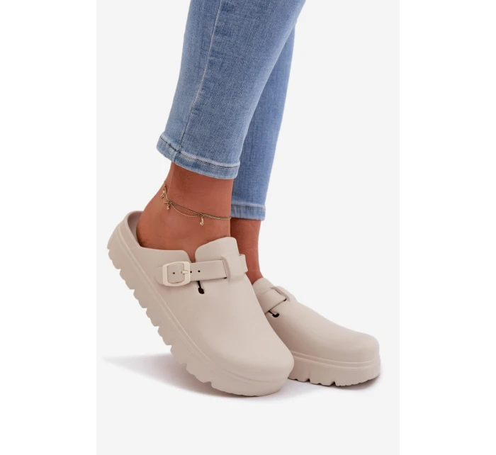 Dámské pěnové pantofle s páskem a sponou béžové Larinie