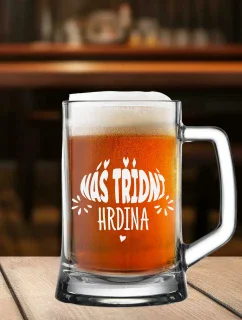 NÁŠ TŘÍDNÍ HRDINA - pivní sklenice 0,5l
