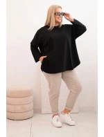 Dámská blůza Plus Size s model 21820407 s kapsou a ohrnutým rukávem černá - K-Fashion