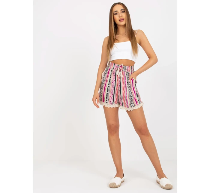 Šortky D73771M62233KA vícebarevné Šortky D73771M62233KA vícebarevné
