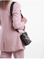 Dámská kabelka Vuch Coalie Flowers Black Dámská kabelka Vuch Coalie Flowers Black