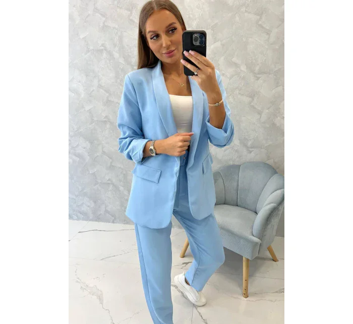 Elegantní souprava saka a kalhot modré barvy
