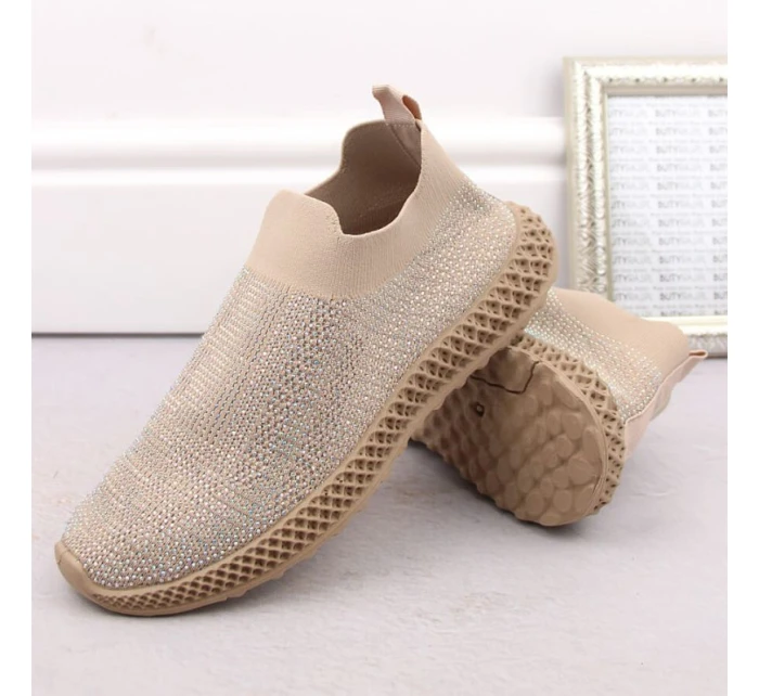 D&A W model 21875116 béžová sportovní nazouvací obuv se zirkony - S.Barski D&A W model 21875116 béžová sportovní nazouvací obuv se zirkony - S.Barski