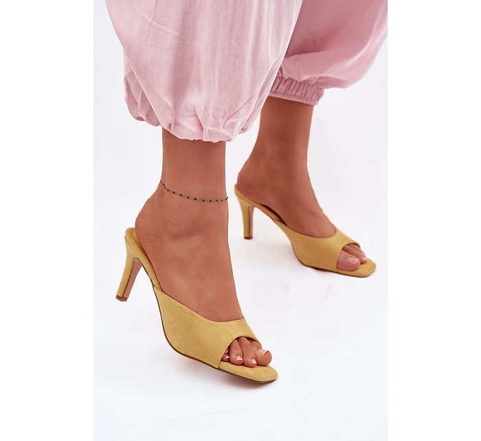 Dámské pantofle na podpatku Žluté model 22092050 - Boto