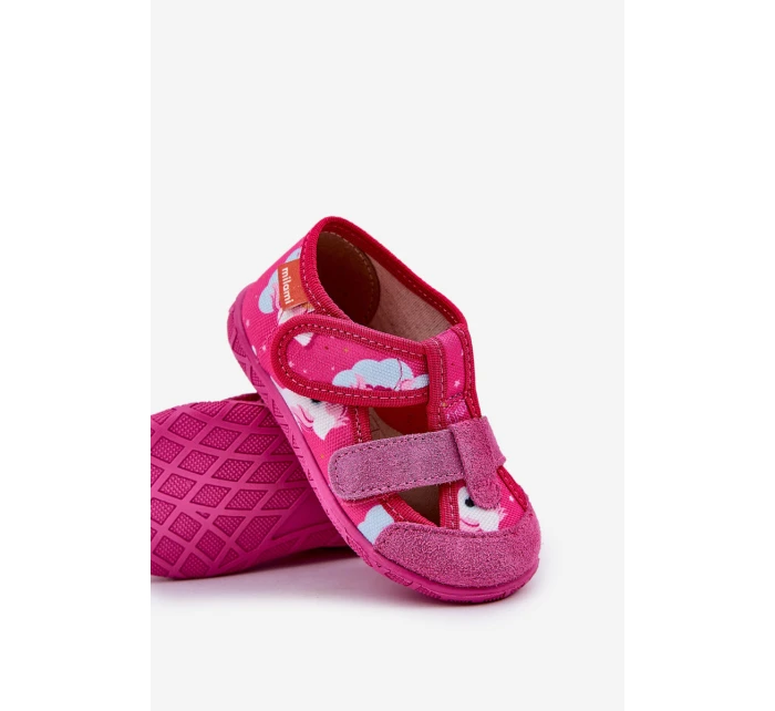 Dětské pantofle na suchý zip s fuchsie model 21682760 - Milami