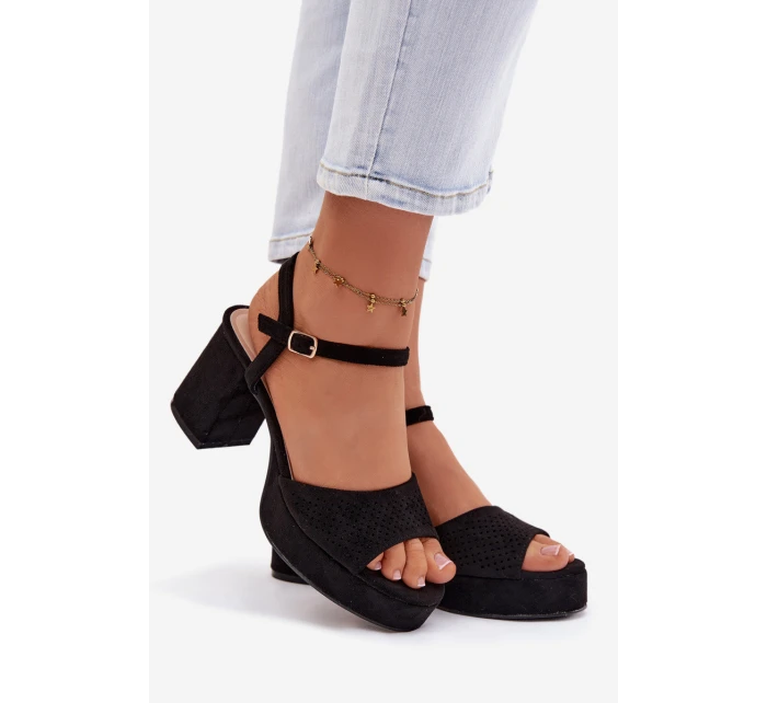 Dámské sandály na podpatku z eko semiše Černé Iserelle