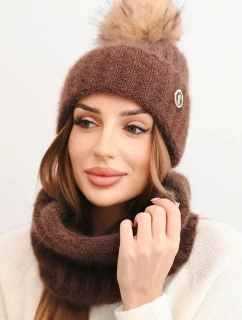 Dámská zimní souprava s bambulí a nákrčníkem hnědá