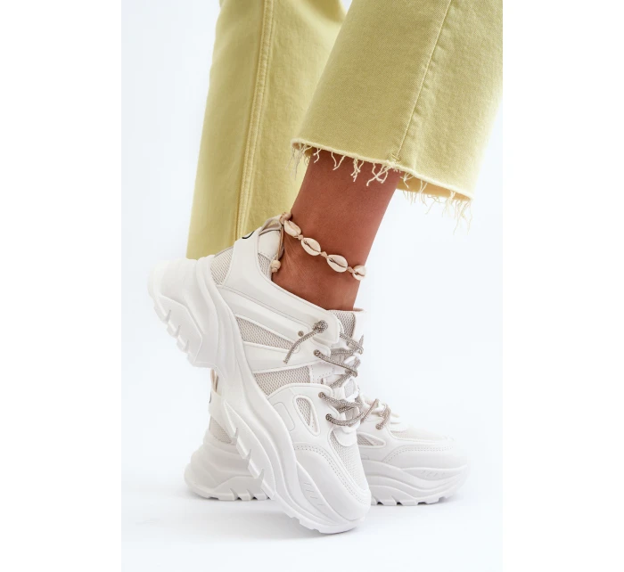 Dámské tenisky na masivní podrážce s ozdobným šněrováním Bílé Relissa Dámské tenisky na masivní podrážce s ozdobným šněrováním Bílé Relissa