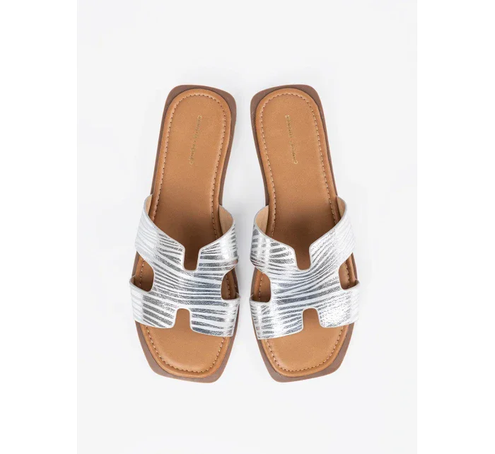 Trendy stříbrné  nazouváky dámské na plochém podpatku