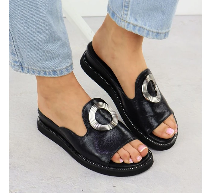 Dámské žabky na nízkém podpatku černé M.Daszynski Dámské žabky na nízkém podpatku černé M.Daszynski