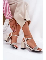 Dámské sandály na podpatku se zirkony a pletením Béžové model 21695084 - VINCEZA