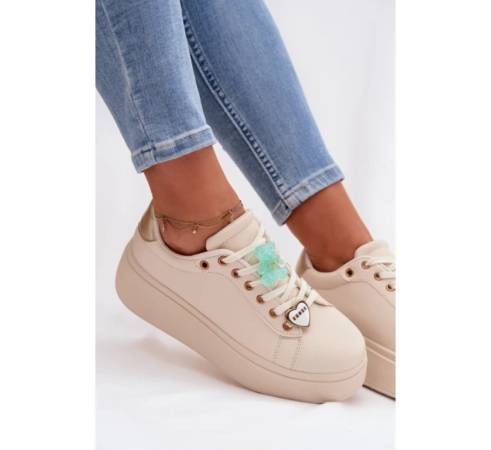 Dámské tenisky na platformě s přívěsky Medvídek Srdce Béžové Selorissa Dámské tenisky na platformě s přívěsky Medvídek Srdce Béžové Selorissa