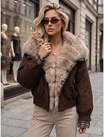 Krótka kurtka damska z brązowa model 22341039 - FashionStreet Krótka kurtka damska z brązowa model 22341039 - FashionStreet