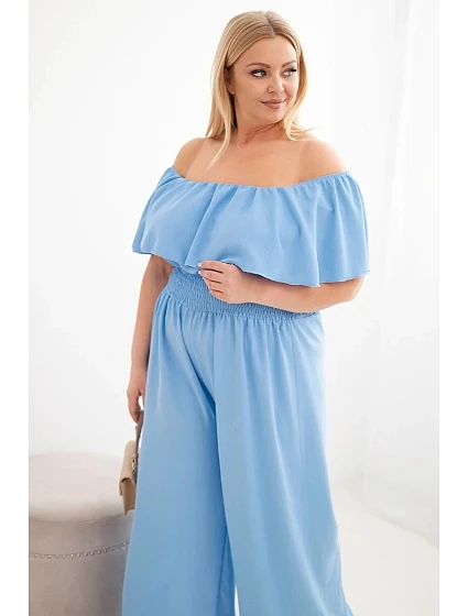 Dámský overal Plus Size s odhalenými model 22092406 s volánem a širokými nohavicemi modrý - K-Fashion