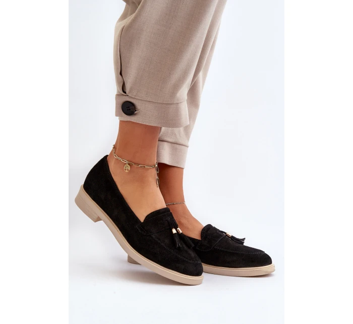 Černé Dámské Semišové Mokasíny Na Ploché Podrážce model 21652477 - Zazoo Černé Dámské Semišové Mokasíny Na Ploché Podrážce model 21652477 - Zazoo