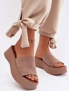 Dámské sandály na platformě tmavě béžové model 21951446 - Boto