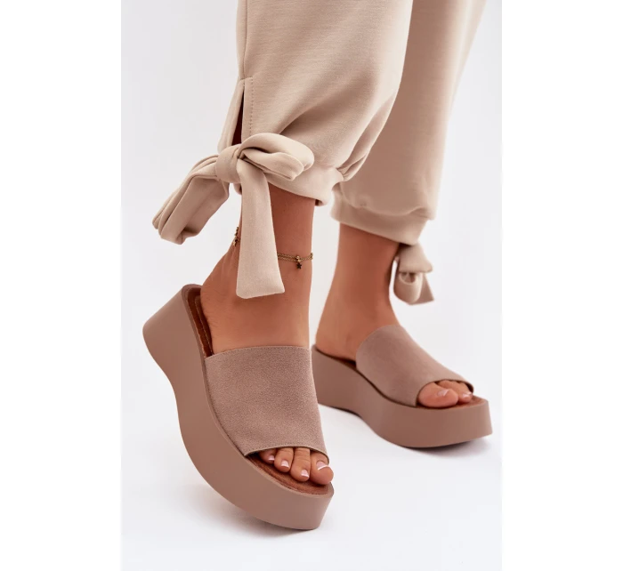 Dámské sandály na platformě tmavě béžové Liorisse