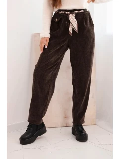 Dámské kalhoty z viskózy s model 21731254 páskem hnědé - K-Fashion