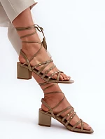 Šněrovací Sandály Na Nízkém Podpatku Ozdobené Kolíčky Zelené Chrisele