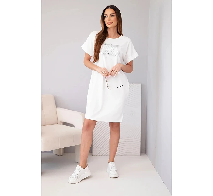 Dámské šaty z viskózy s krátkým rukávem a ozdobným potiskem ecru Dámské šaty z viskózy s krátkým rukávem a ozdobným potiskem ecru
