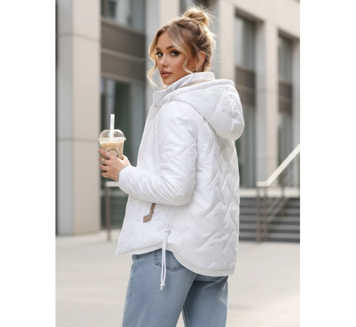 Kurtka damska pikowana z kapturem biała model 22028071 - FashionStreet Kurtka damska pikowana z kapturem biała model 22028071 - FashionStreet