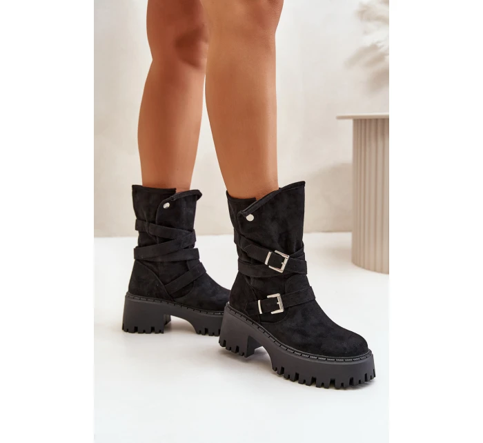 Dámské botky na masivním podpatku s přezkami a páskem černé model 21670399 - Boto Dámské botky na masivním podpatku s přezkami a páskem černé model 21670399 - Boto