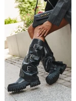 Dámské kozačky s teplou podšívkou se stříbrnými přezkami Isavine – černé