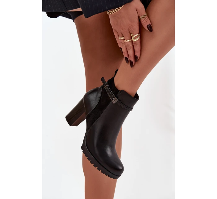 Dámské kotníkové boty na sloupku s páskem černé model 21744527 - Boto Dámské kotníkové boty na sloupku s páskem černé model 21744527 - Boto