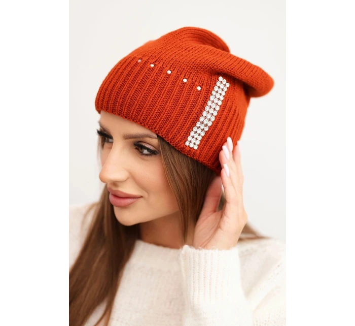 Dámská zimní čepice vlněná s model 21750386 - K-Fashion Dámská zimní čepice vlněná s model 21750386 - K-Fashion