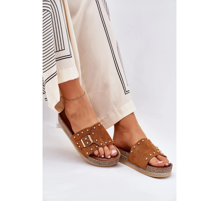 Dámské Pantofle Na Platformě S Přezkou A Camel model 21689943 - Boto Dámské Pantofle Na Platformě S Přezkou A Camel model 21689943 - Boto