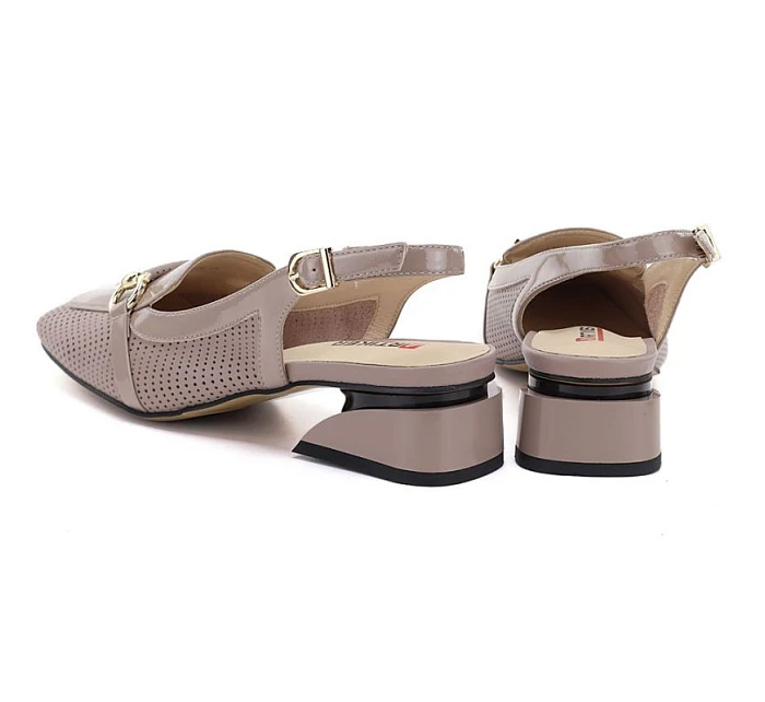 Dámské sandály z lakované kůže béžové model 22120337 - Artiker