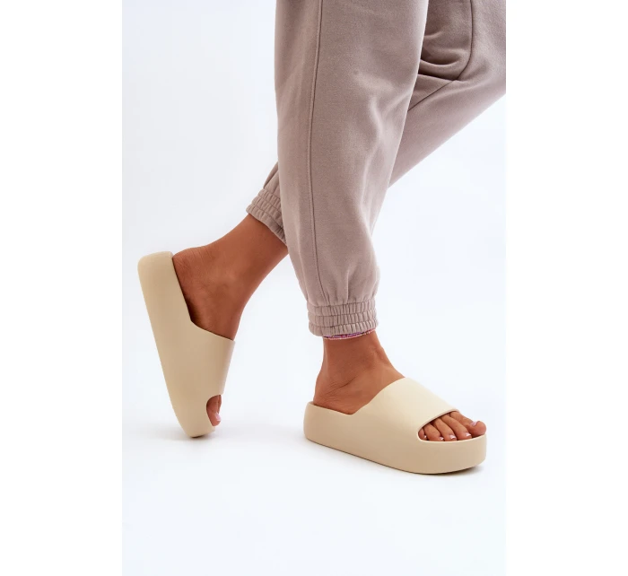 Dámské žabky na tlusté podrážce béžové model 21649938 - Boto Dámské žabky na tlusté podrážce béžové model 21649938 - Boto