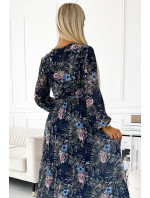 Dlouhé dámské plisované šifonové šaty s výstřihem, dlouhými rukávy, páskem a s tmavě modrým vzorem 511-3