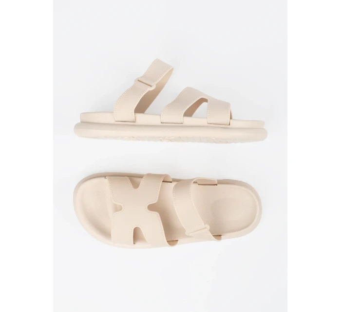 Pohodlné  nazouváky dámské Jasnobeżowy na plochém podpatku