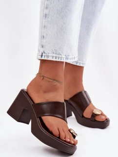 Klapky na podpatku model 225376 Step in style