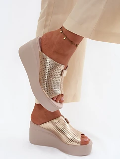 Bota na klínech  model 227431 Step in style