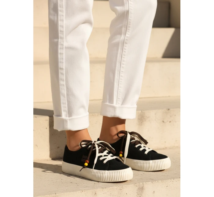 Dámské tenisky s ozdobnými korálky černé FashionStreet ZY1405