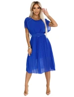 465-6 MIA Plisované šifonové midi šaty se širokým páskem - CHABROW 465-6 MIA Plisované šifonové midi šaty se širokým páskem - CHABROW