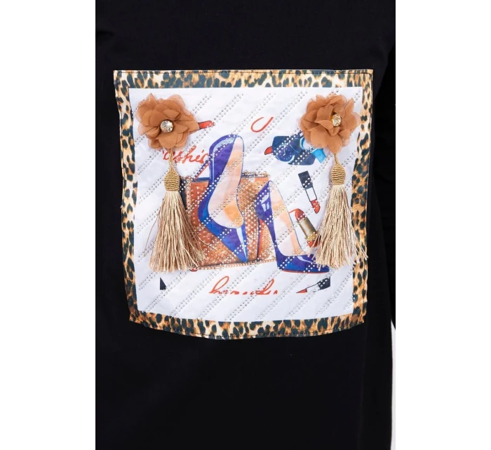 Šaty s 3D grafikou a ozdobnými volánky černé barvy Šaty s 3D grafikou a ozdobnými volánky černé barvy