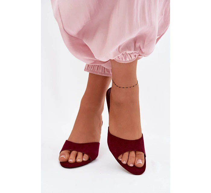 Sandály z imitace semiše na podpatku bordové model 22103082 - Boto Sandály z imitace semiše na podpatku bordové model 22103082 - Boto