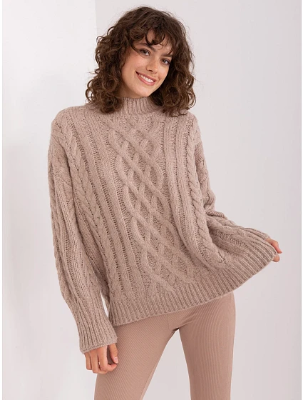 Sweter AT SW ciemny bezowy model 19014670 - FPrice Sweter AT SW ciemny bezowy model 19014670 - FPrice