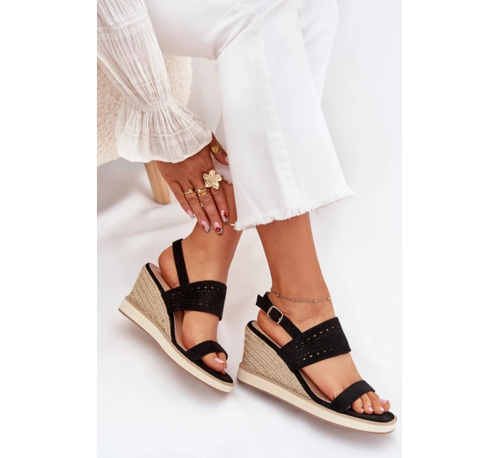 Dámské Sandály S Na Klínu Černé model 21704029 - Boto Dámské Sandály S Na Klínu Černé model 21704029 - Boto